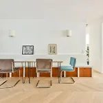 Appartement Lumineux Et Moderne Au Coeur De Paris