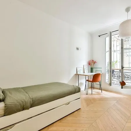 Apartment Lumineux Et Moderne Au Coeur De Paris
