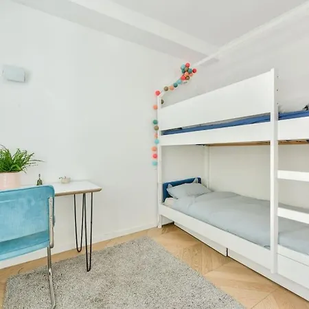 Lumineux Et Moderne Au Coeur De Apartment