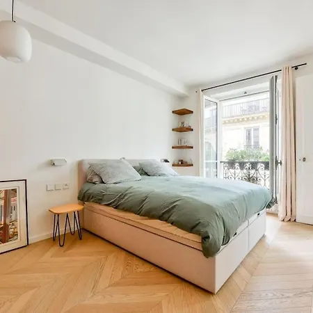 Appartamento Lumineux Et Moderne Au Coeur De Parigi